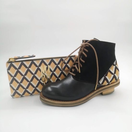 Mioona clutch and boot
